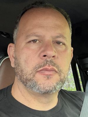 Marcos, 41