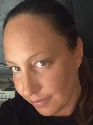 Katie, 43