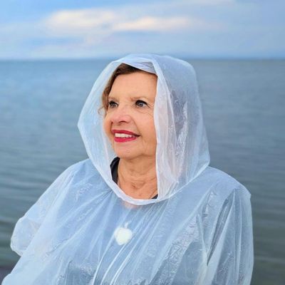 Ana Maria, 77