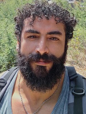 Victor, 39