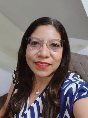 Angela, 46