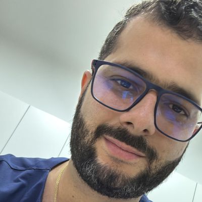 Juan Camilo, 33