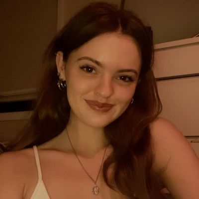 Clare, 23