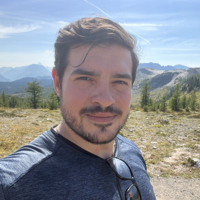 Andrew, 28