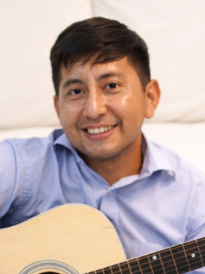 Agus, 35