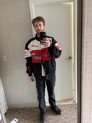 Joe, 25