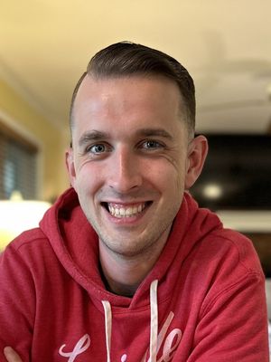 Zach, 30