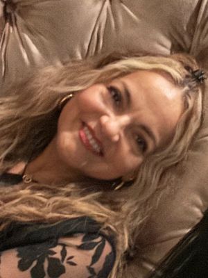 Carmen, 53