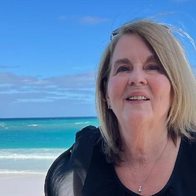 Linda, 75