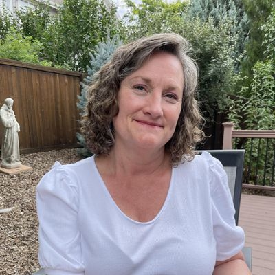 Maureen, 61