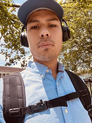Alex, 33