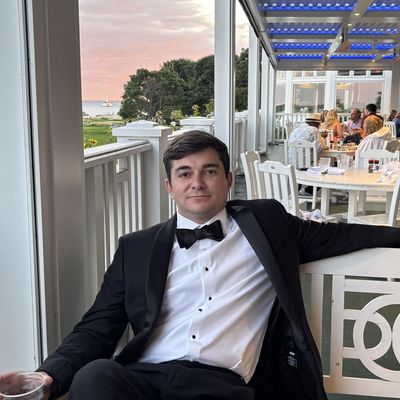 Alex, 29
