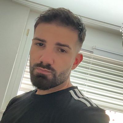 Alessandro, 24