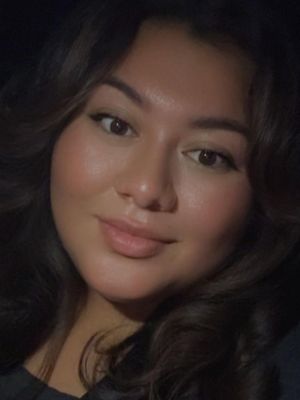 Olivia, 25