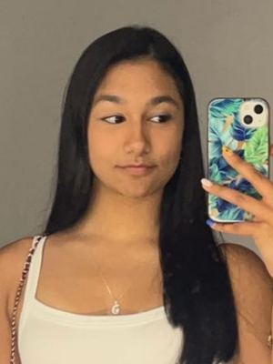 Erika, 22