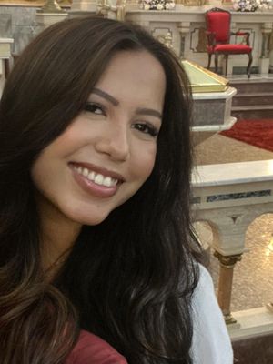 Sara, 23