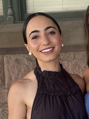 Francesca, 25