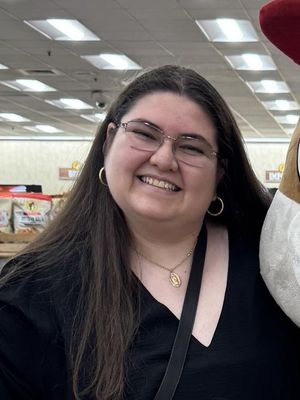 Lauren, 25