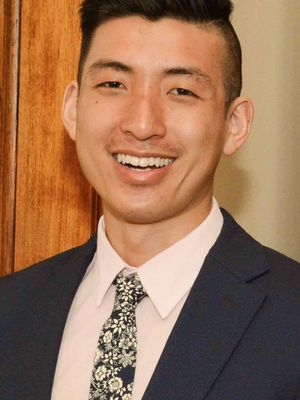 Andrew, 28