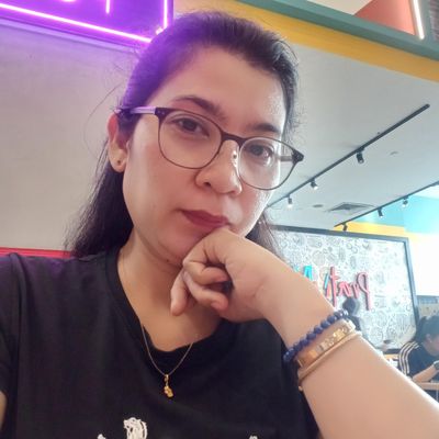 Lyn, 42