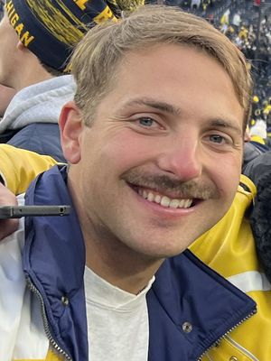 Sebastian, 27