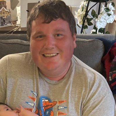 Andrew, 33