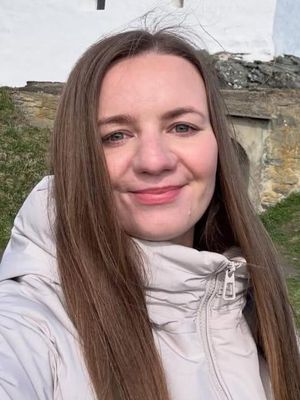 Anna, 47