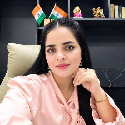 Kavya, 33
