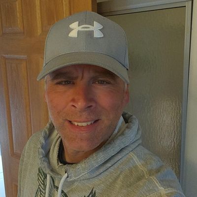 Andy, 44