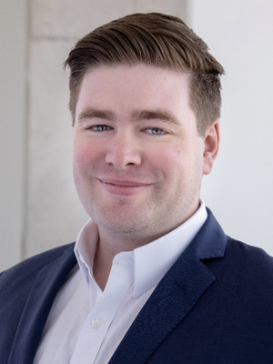 Nick, 32