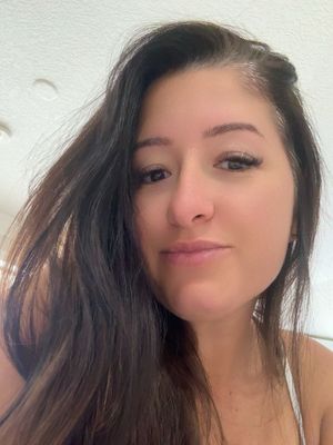 Andi, 37