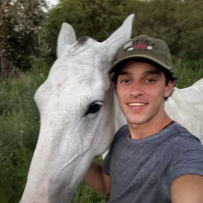 Juampi, 21