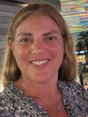 Carla, 50