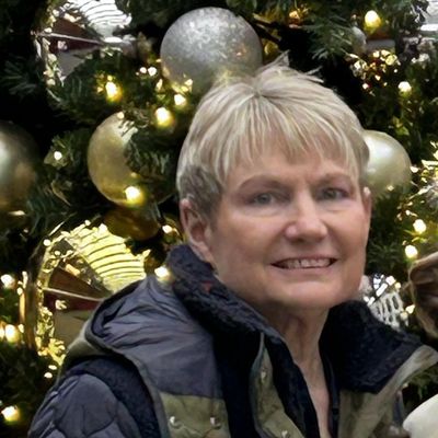 Claudia, 63