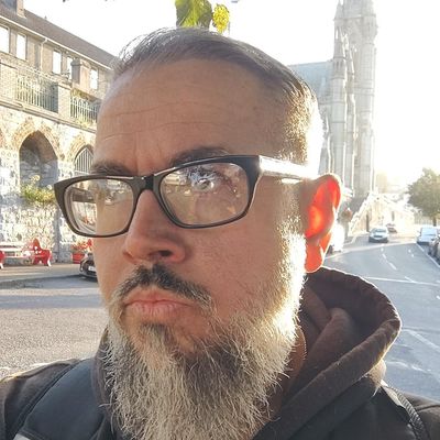 Elwyn, 40