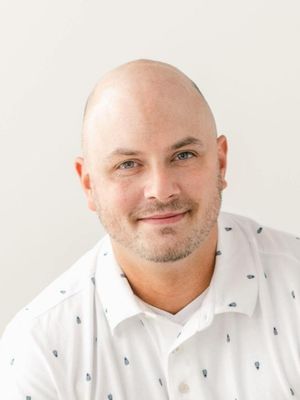Nicholas, 37