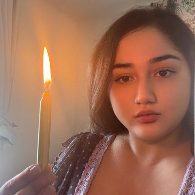 Erika, 26