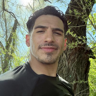 Marco, 25