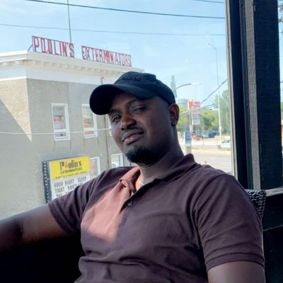 Theo, 36