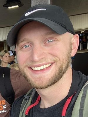 Sam, 33