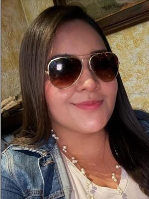 Fernanda, 28