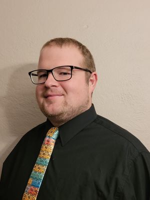 Zach, 25