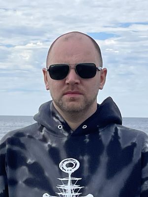 Alex, 31