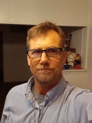 Randy, 50