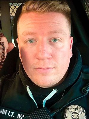 Bobby, 33