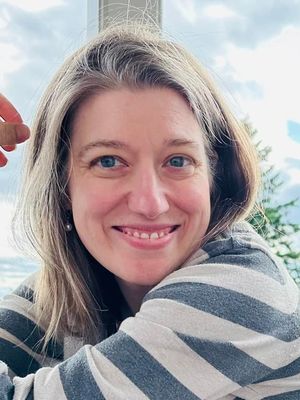 Lacey, 43