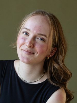 Lydia, 19