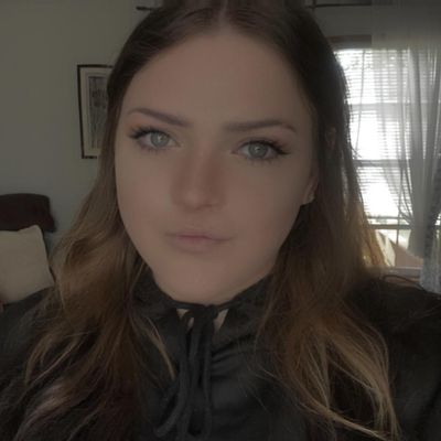 Ashley, 29