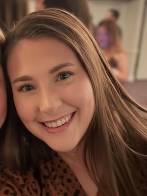 Stephanie, 34