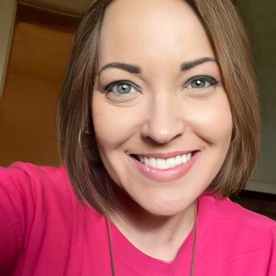 Noelle, 45